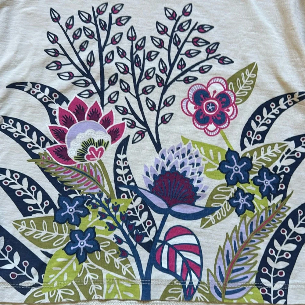 Size 6-7 Tea Collection cotton tee with wild flowers tree nature print